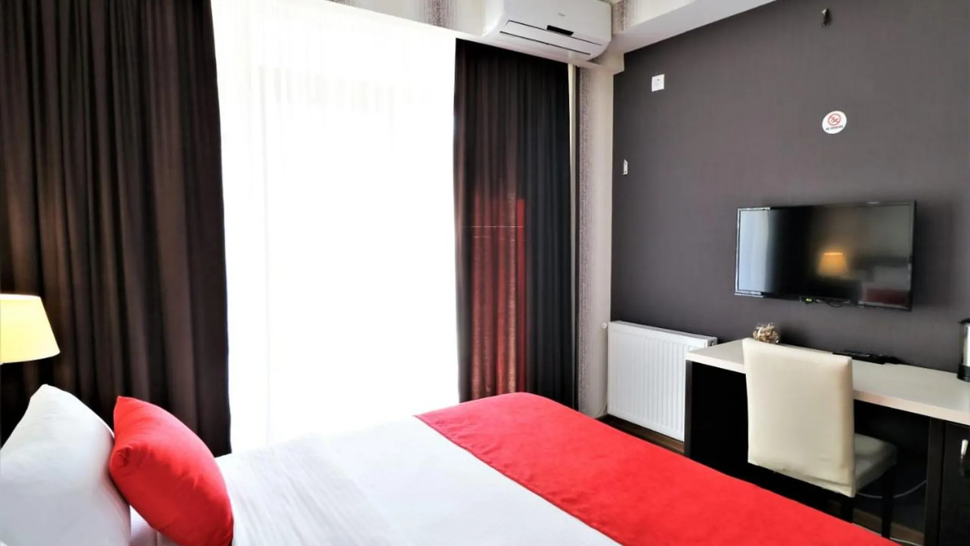 East Gate Boutique Hotel Tbilisi 3*,